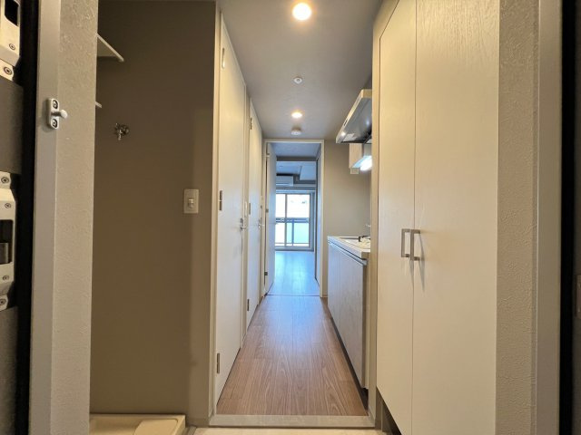 WORVE大阪本町の玄関