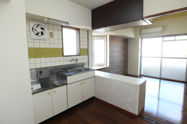 【キッチン】 | フローラル新屋敷