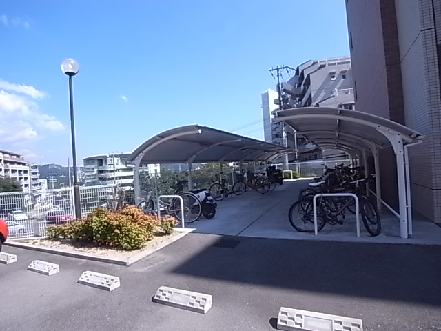 神戸市須磨区南落合１丁目の賃貸マンション