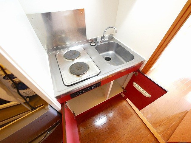 レオパレスソレーユのキッチン|使いやすいキッチンです