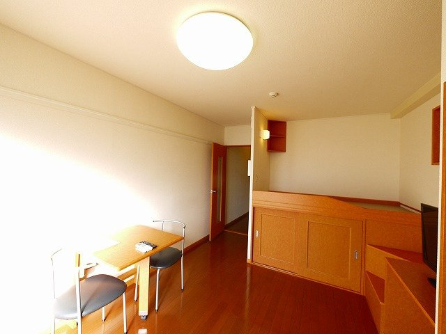 レオパレスソレーユの寝室|使い勝手のいい洋室です