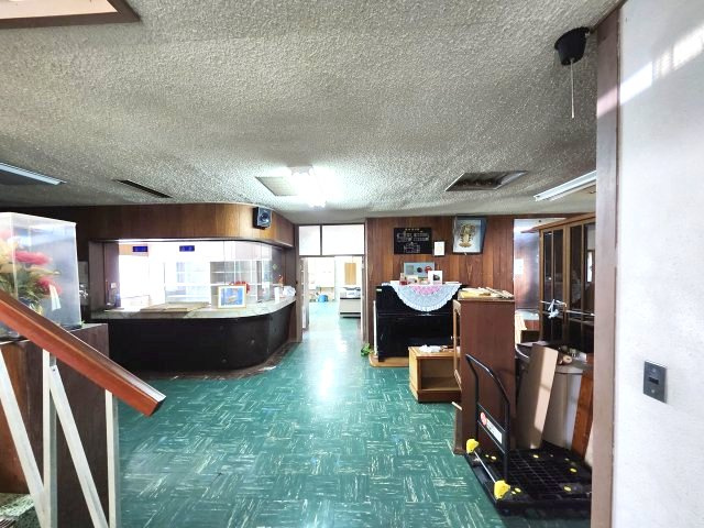 古波蔵ビルのロビー