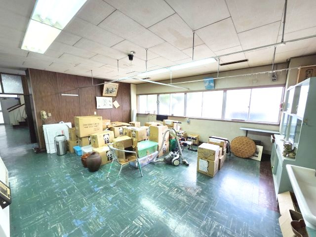 古波蔵ビルのロビー