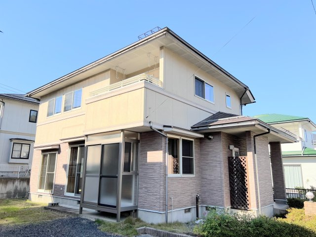山形市高原町　中古住宅の外観