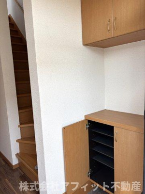 【玄関】 | 神辺サンハイム | シューズボックス付き　※写真はイメージです