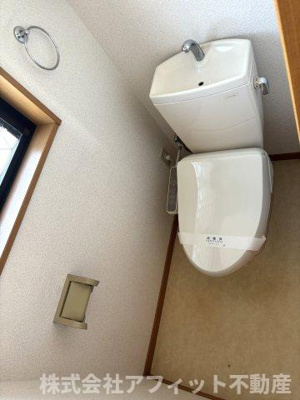 【トイレ】 | 神辺サンハイム | 温水洗浄暖房便座　※写真はイメージです