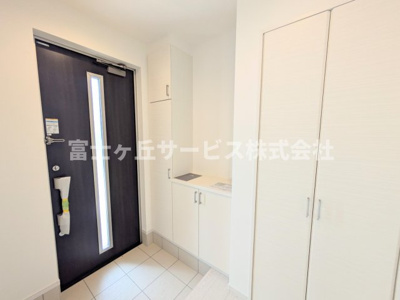 【玄関】 | 浜松市中央区文丘町 2期 新築一戸建て | 玄関です