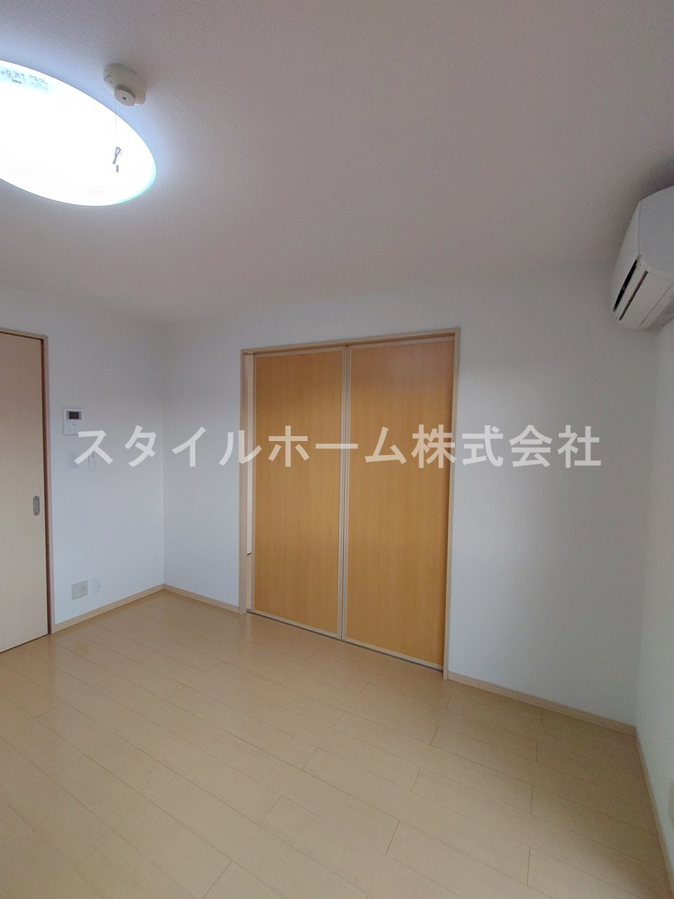 アムール財木屋Ｂの居間・リビング