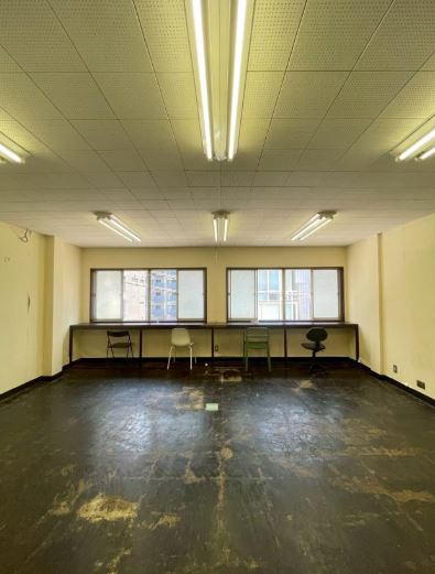 加地ビルの内装