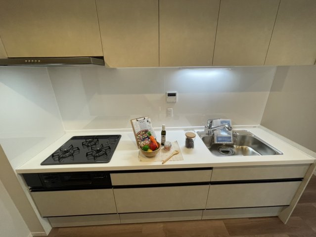 【キッチン】パークシティちはら台１号棟 