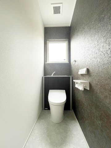 新築戸建・建売　郡山市安積町笹川のトイレ