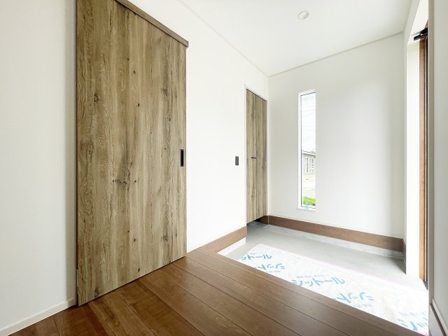 新築戸建・建売　郡山市安積町笹川の玄関