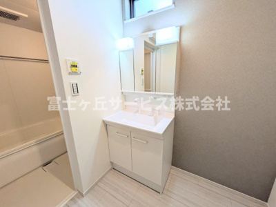 【独立洗面台】 | 浜松市中央区葵西1丁目 2期 新築一戸建て | 独立洗面台です