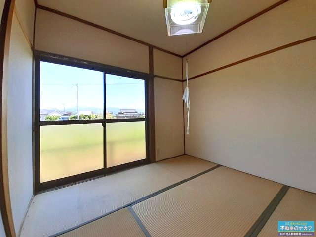 コーポ平岡の和室|※地震前の写真です