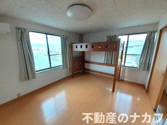 好再来アパートの洋室