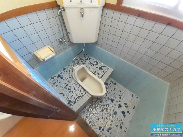 柏原アパートのトイレ