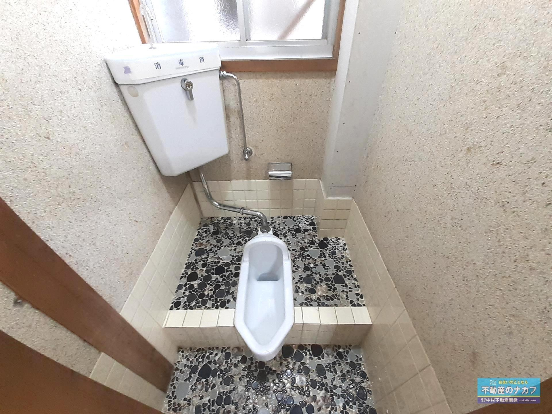 江河アパートのトイレ