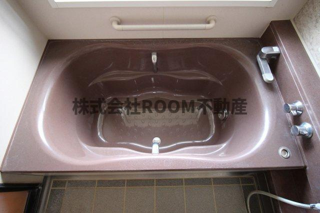 新馬場貸家の浴室|お風呂です