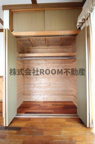 新馬場貸家の収納|こまごまとしたものを収納できそうですね