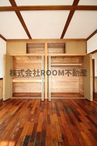 新馬場貸家の収納|ちょっとした収納スペースも充実しています