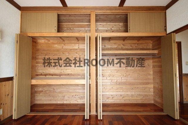 新馬場貸家の収納|たっぷりとした収納スペースです