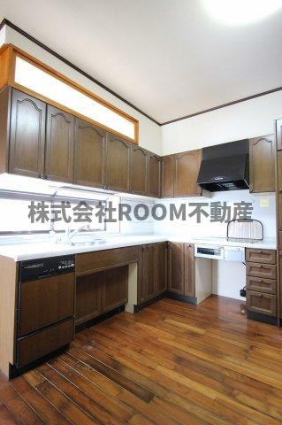 新馬場貸家のキッチン|きれいなキッチンです