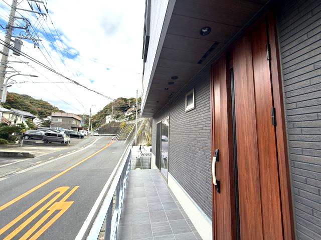 3階LDK ZEH水準省エネ住宅　エコジョーズの外観|玄関エントランス