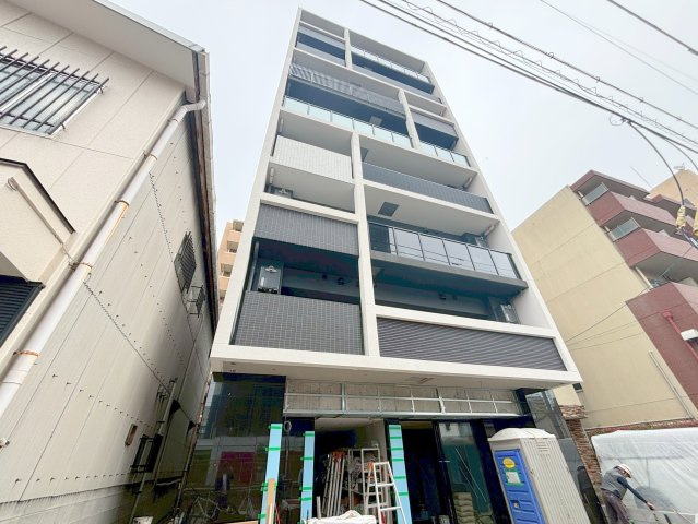 LUORE+新大阪SOUTHの外観