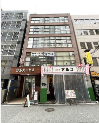 第一シルバービルの外観