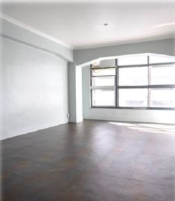 第一シルバービルの内装