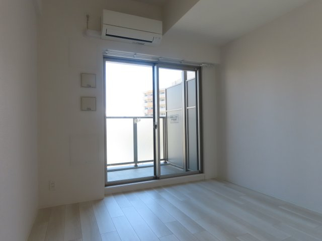 エスリードレジデンス大阪WESTの洋室