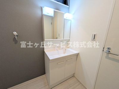 【独立洗面台】 | 浜松市中央区新津町 2期 新築一戸建て | 独立洗面台です