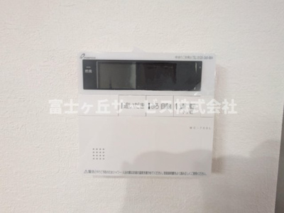【発電・温水設備】 | 浜松市中央区新津町 2期 新築一戸建て | 温水設備です