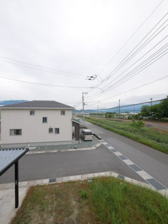 【展望】 | 2階7.5帖洋室から南側を望む