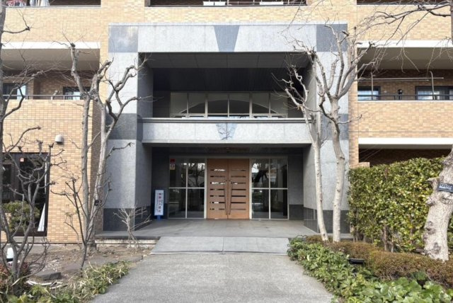 ソフィア柏公園1号棟のエントランス