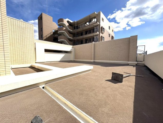 ソフィア柏公園1号棟のバルコニー