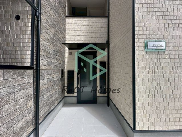 ボヌール英賀保駅前Ⅱのエントランス