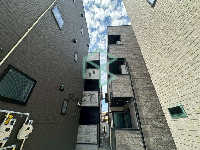 ボヌール英賀保駅前Ⅱのエントランス