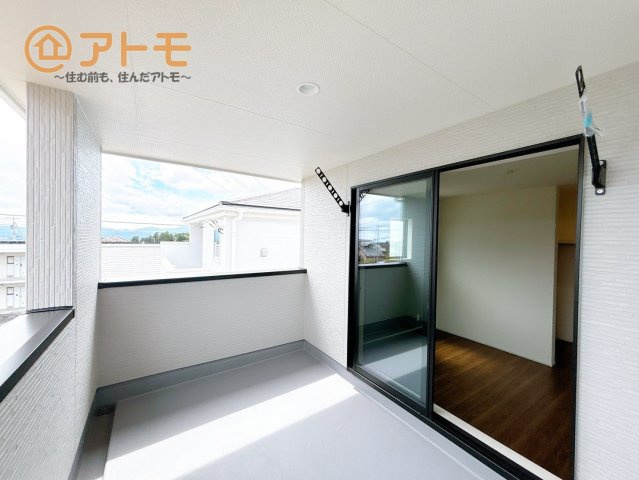 【バルコニー】 | 富士宮市山宮　新築戸建て　3号棟 | インナーバルコニーはお出かけ中の急な雨でも安心♪