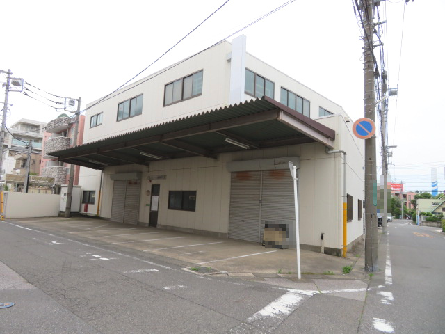 川口市南鳩ヶ谷４丁目の倉庫