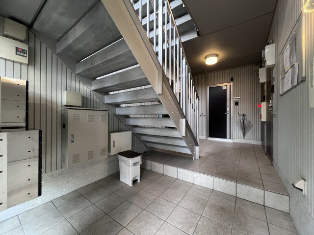 モメント  ブリーシュフルのエントランス