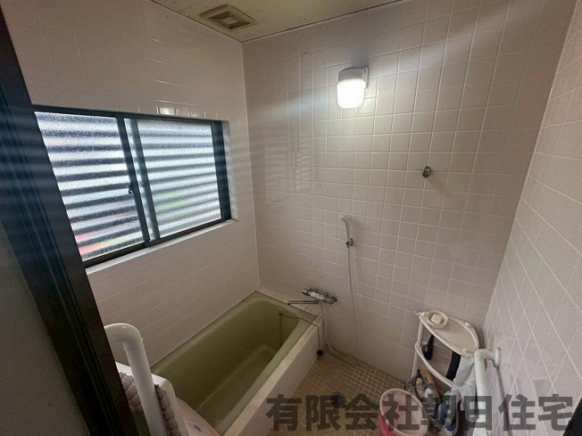 【浴室】 | 古曽志町中古戸建 | ゆったり過ごせるお風呂です