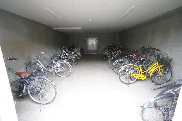 エヴァーグリーン青葉の森の駐輪場|＊当日ご案内可＊ご希望の物件まとめてご案内！弊社が掲載していない物件でもOK♪お気軽にご相談ください ♪お電話でのお問合わせがスムーズ♪