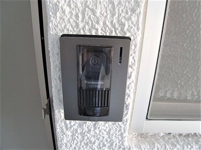 【セキュリティ】 | AQUA鈴蘭台 | カメラ付きインターフォンで来訪者の顔が確認できます