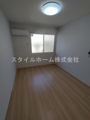 グランパルク東豊Ａの洋室