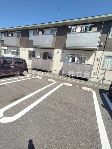 グランパルク東豊Ａの駐車場