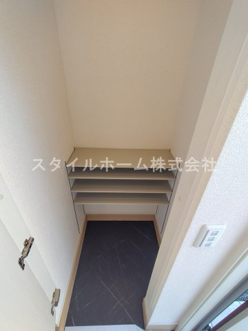 グランパルク東豊Ａの収納