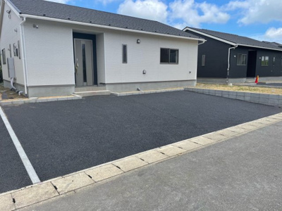 【駐車場】 | 神栖市土合東2号棟 | お気軽に0476-37-3888までお問合せ下さい。