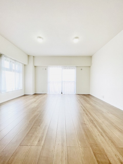 【居間・リビング】 | ライオンズマンション長丘ガーデン2番館