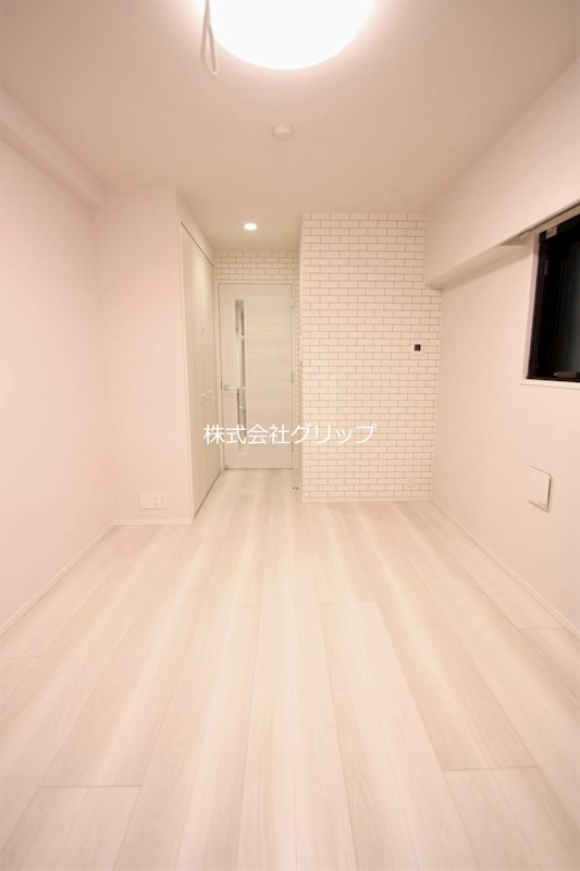 Le'a横濱阪東橋参番館の居間・リビング